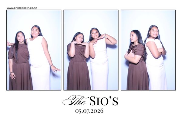 The Sios photo booth photo 10