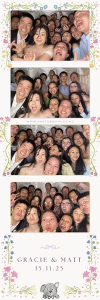 Gracie & Matt's Wedding - Selfie Central photo booth 