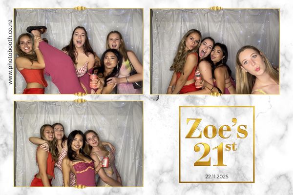Zoe's 21st photo booth photo 39