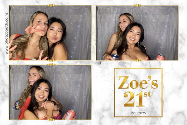 Zoe's 21st photo booth photo 40