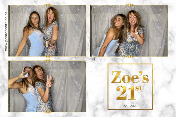 Zoe's 21st photo booth photo 44