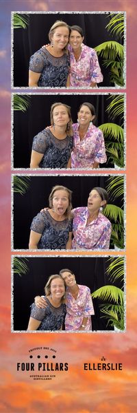 Lion photo booth photo 34