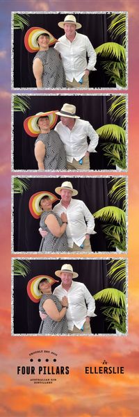 Lion photo booth photo 44