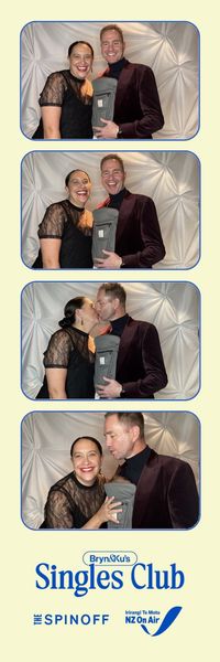 Bryn & Ku's Singles Club photo booth photo 4