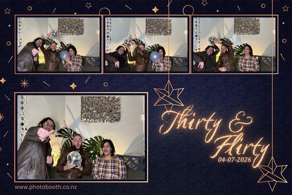 Thirty and Flirty photo booth photo 8